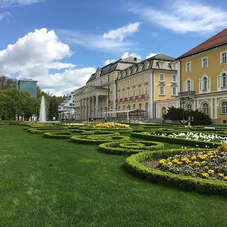 Appartement Apartma Vrtnica, Vila Golf à Rogaška Slatina Extérieur photo